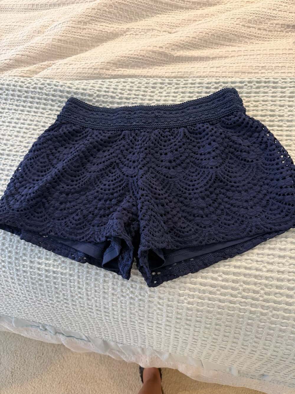 Lilly Pulitzer Claudette Scalloped Shell Lace Shorts True Navy XS